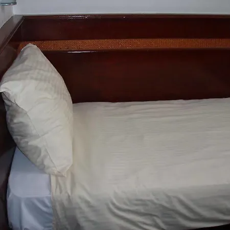 Hotel Manofa