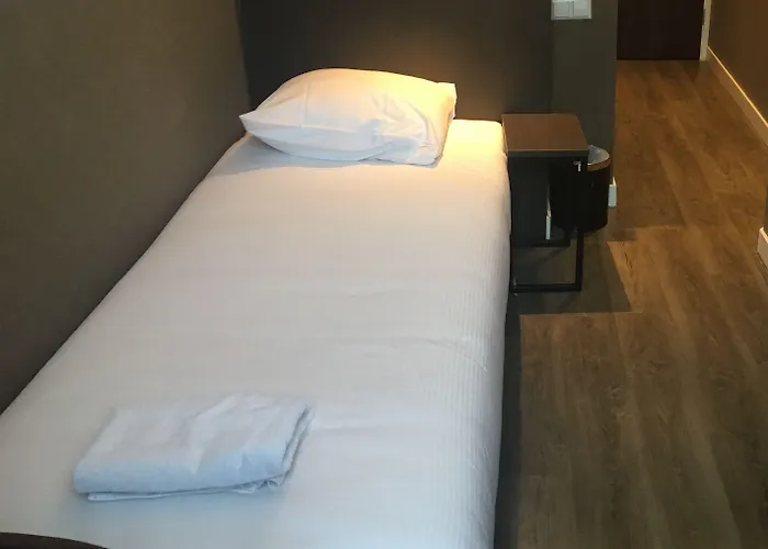 莫纳法酒店 酒店 2*