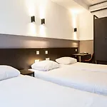 Hotel Manofa