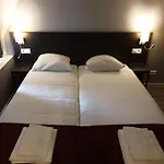 Manofa Hotel 2*