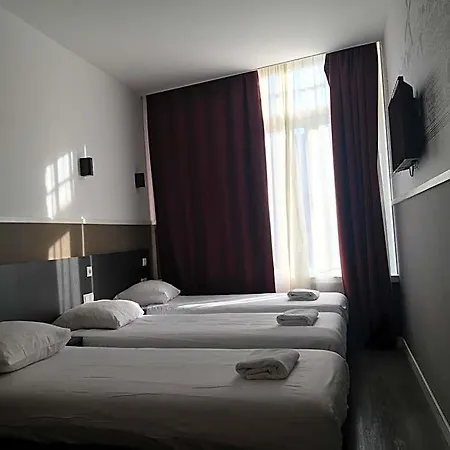 Hotel Manofa