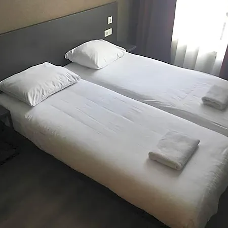 Manofa Hotel 2*