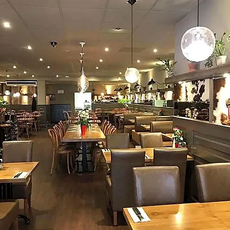 Hotel Manofa