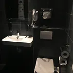 Ξενοδοχείο Manofa 2*