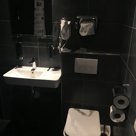 Hotel Manofa 2*