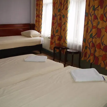 Hotel Manofa 2*